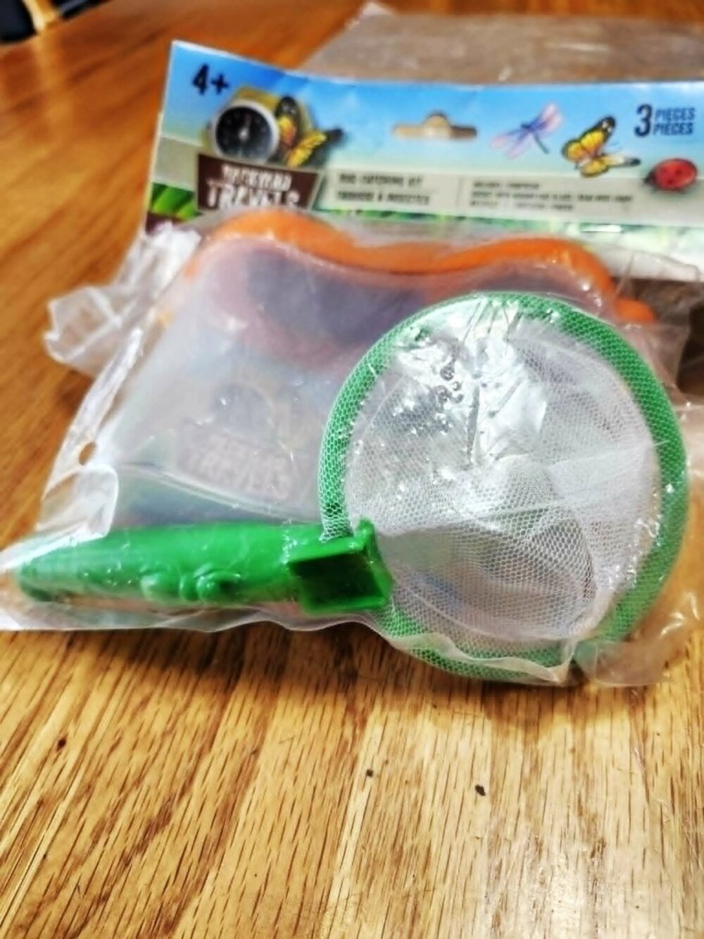 Backyard Travels Bug Catching Catcher kit Set Magnifying glass, bucket, tweezers